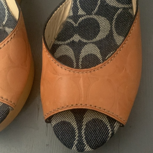 Coach Shoes! - Picture 6 of 8